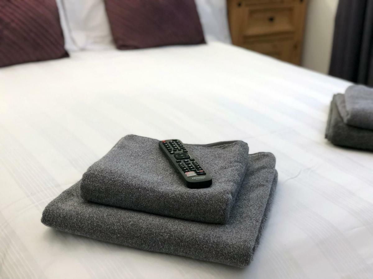 Bradley'S Bed & Breakfast Страбан Екстериор снимка